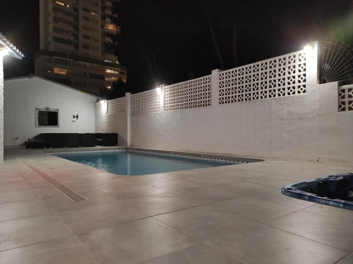 Villa Con Piscina A Un Paso De La Playa Бенидорм Экстерьер фото